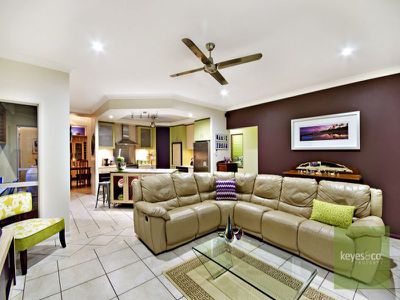 6 Regatta Crescent, Douglas