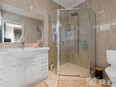 5 Branca Court, Narre Warren North