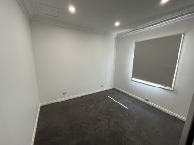 2 Nerissa Grove, Oak Park