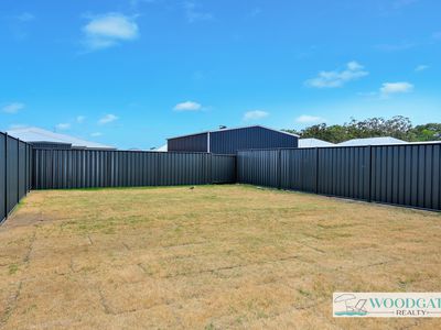 2 / 15 Oystercatcher St, Woodgate