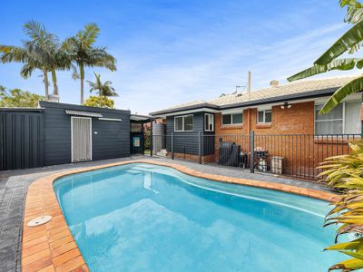 6 Niblick Street, Tewantin