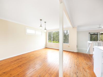 12 McKellar Boulevard, Blue Haven