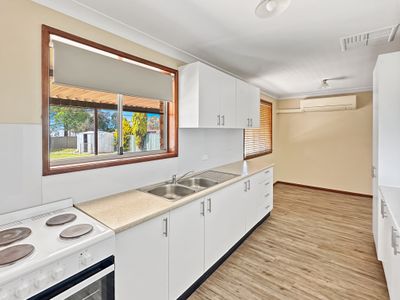 14 Springfield Way, Dubbo