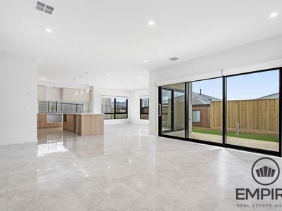 19 Balcarra St, Clyde North