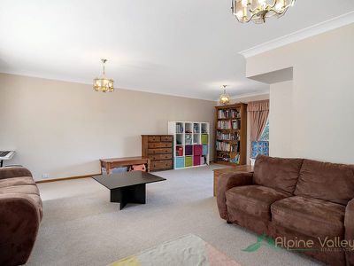 14 Allamar Court, Tawonga South
