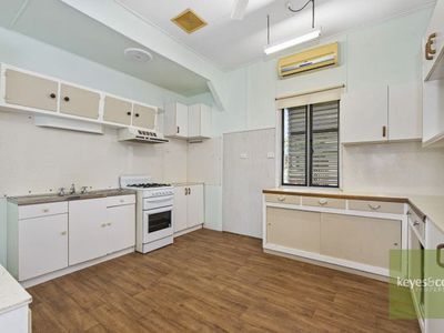 8 Kitchener Road, Pimlico