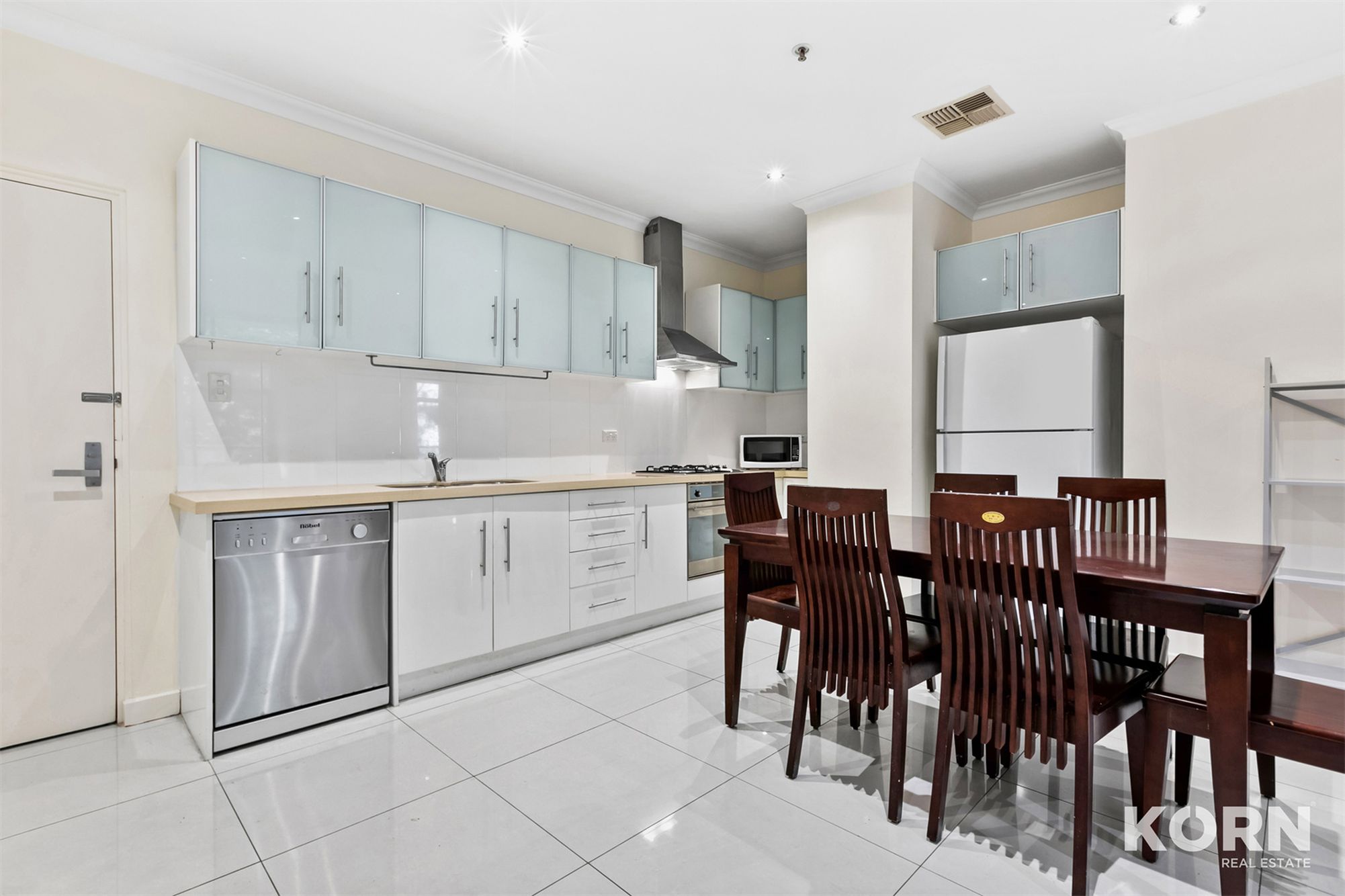 304 / 39 Grenfell Street, Adelaide