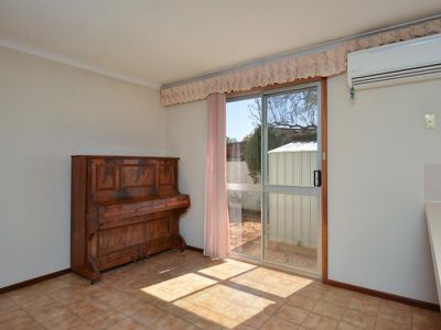 10 Dorothea Street, South Kalgoorlie