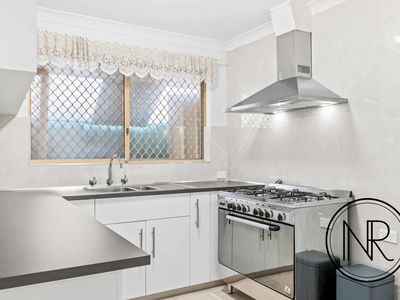 23 Farnesian Circle, Mirrabooka