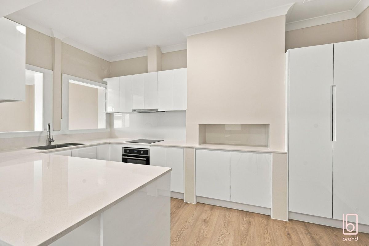 2 / 7 Tamar Avenue, Toukley