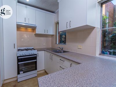 1 / 12 May Street, Eastwood