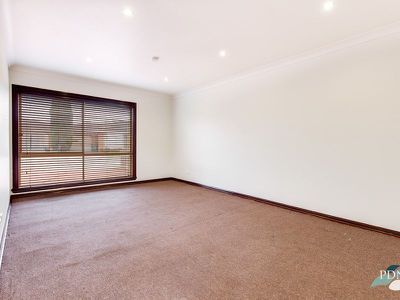 8 Barrell Court, Delahey