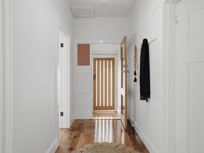 12 Leslie Place, South Launceston