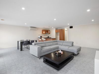 12 Silver Gum Street, Manor Lakes