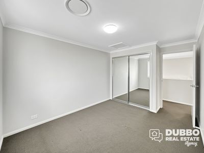 23 Amadeus Avenue, Dubbo