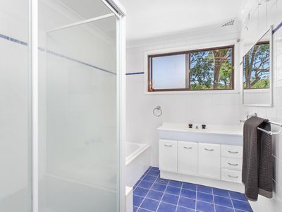 27 Well Street, Forster