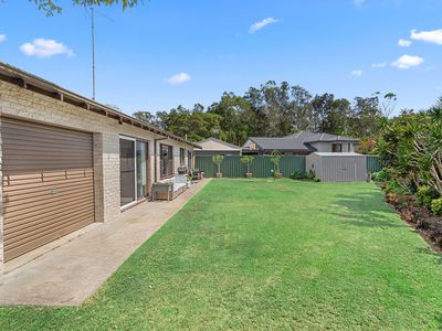 5 Hibiscus Place , Tuncurry