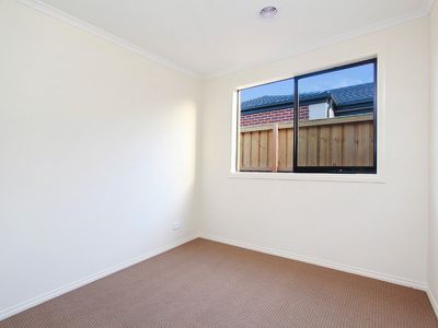 20 Valencia Circuit, Cranbourne