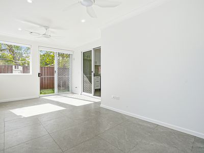 29A Elizabeth Crescent, Kingswood