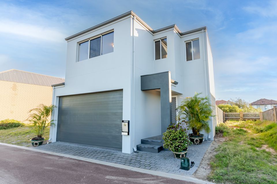 14 Shore Lane, Port Kennedy