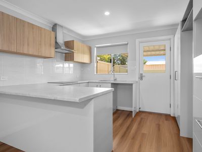 12B Ivanhoe Street, Boulder