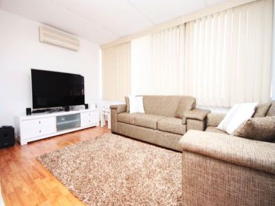 2 Gunyah Crescent, Roselands