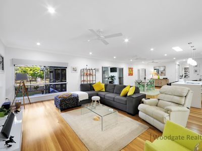 10 PAPERBARK COURT, Woodgate