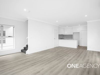 1 / 6 Addison Avenue, Lake Illawarra