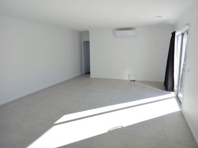 2 / 6 Synnott Street, Hamlyn Heights