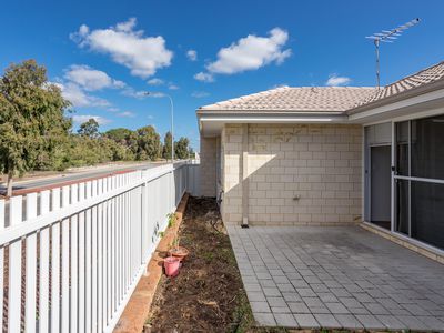 6 / 19 Muscari Close, Seville Grove