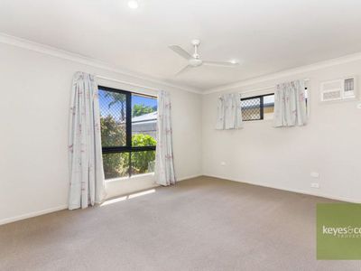 7 Sunningdale Pocket, Idalia