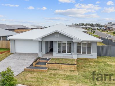 45 Outlook Boulevard, Gleneagle