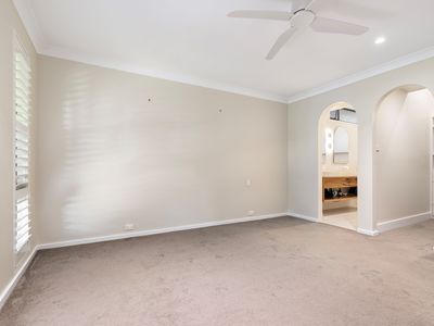 406 CARLMA CRESCENT, Lavington