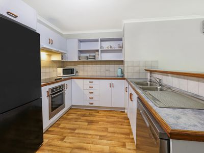 2 Adam Court, Warrnambool