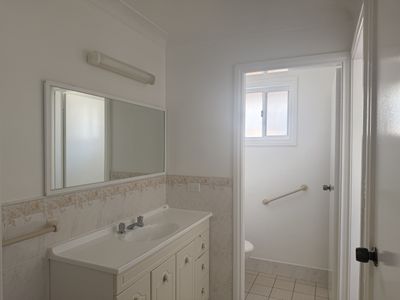 7 Cobden Place, Parkes