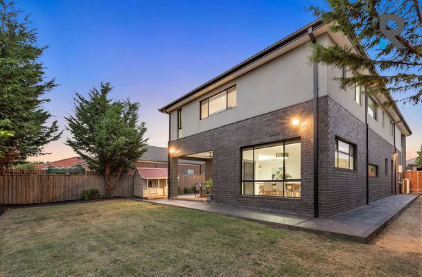 22 Bologna Crescent, Greenvale