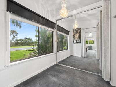19 Dry Creek Road, Donovans