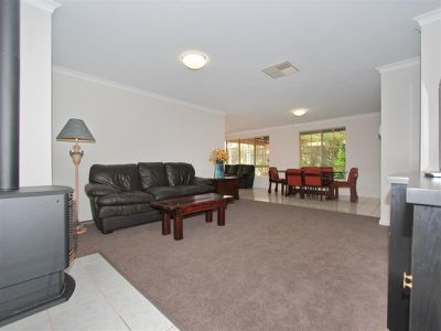 5 Burkett Drive, Kalgoorlie