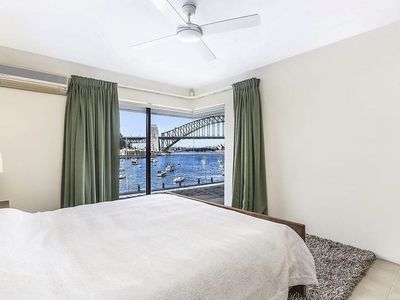 11 / 33 East Crescent Street, Mcmahons Point