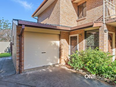 4 / 16 Morton Street, Huskisson