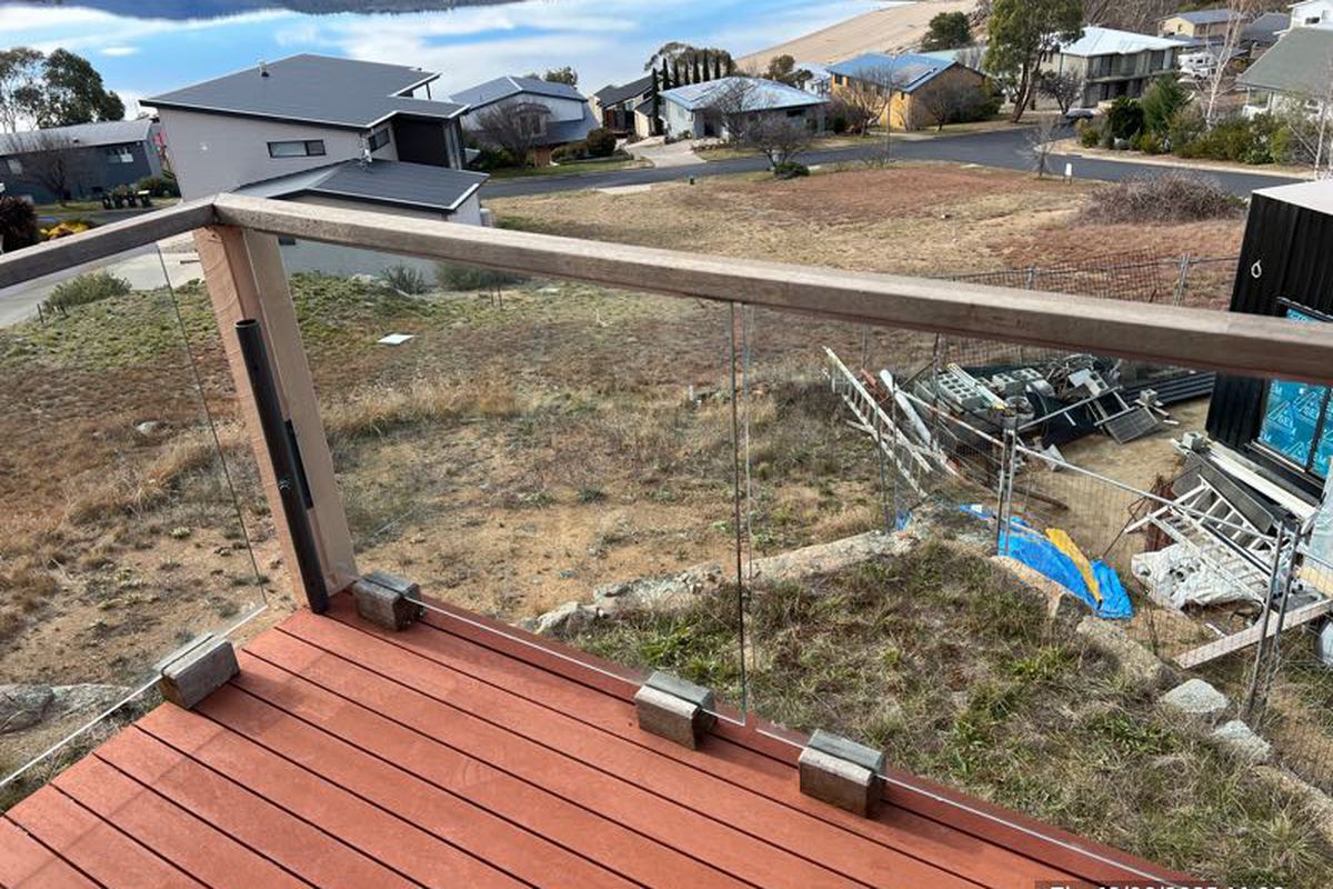 2 / 6 Adams Avenue, East Jindabyne