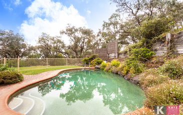 24 Sugarloaf Road, Beaconsfield Upper