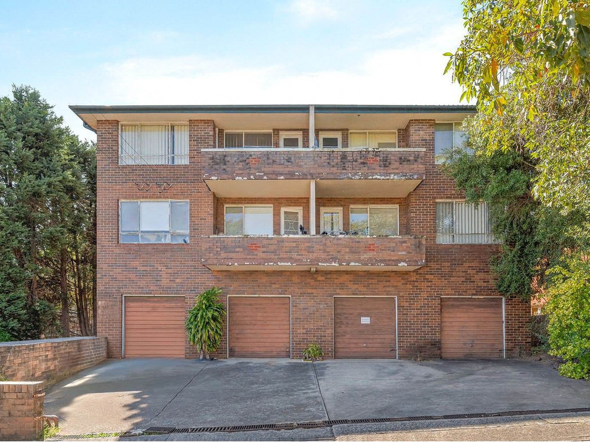 1 / 92 Sproule Street, Lakemba