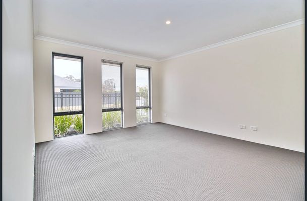 33 Elm Way, Baldivis