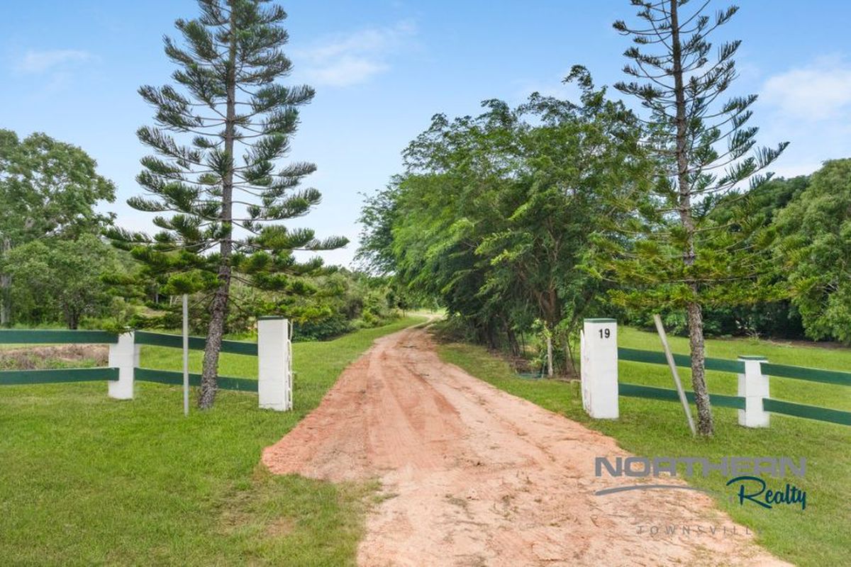 Your Country Oasis Awaits with Ocean Views & Lifestyle Opportunity