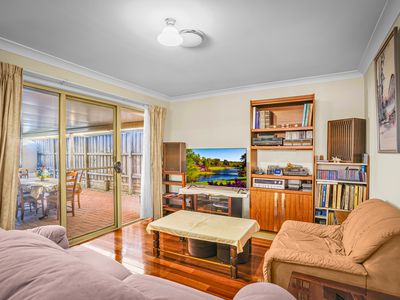 5 Coringle Place, Woodcroft