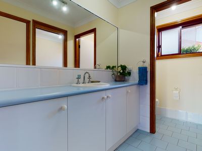 9 Loane Place, Dubbo