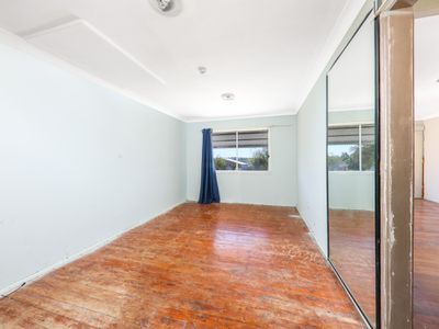 37 Brooke Avenue, Killarney Vale