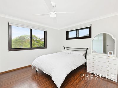 44 Highclere Avenue, Banksia