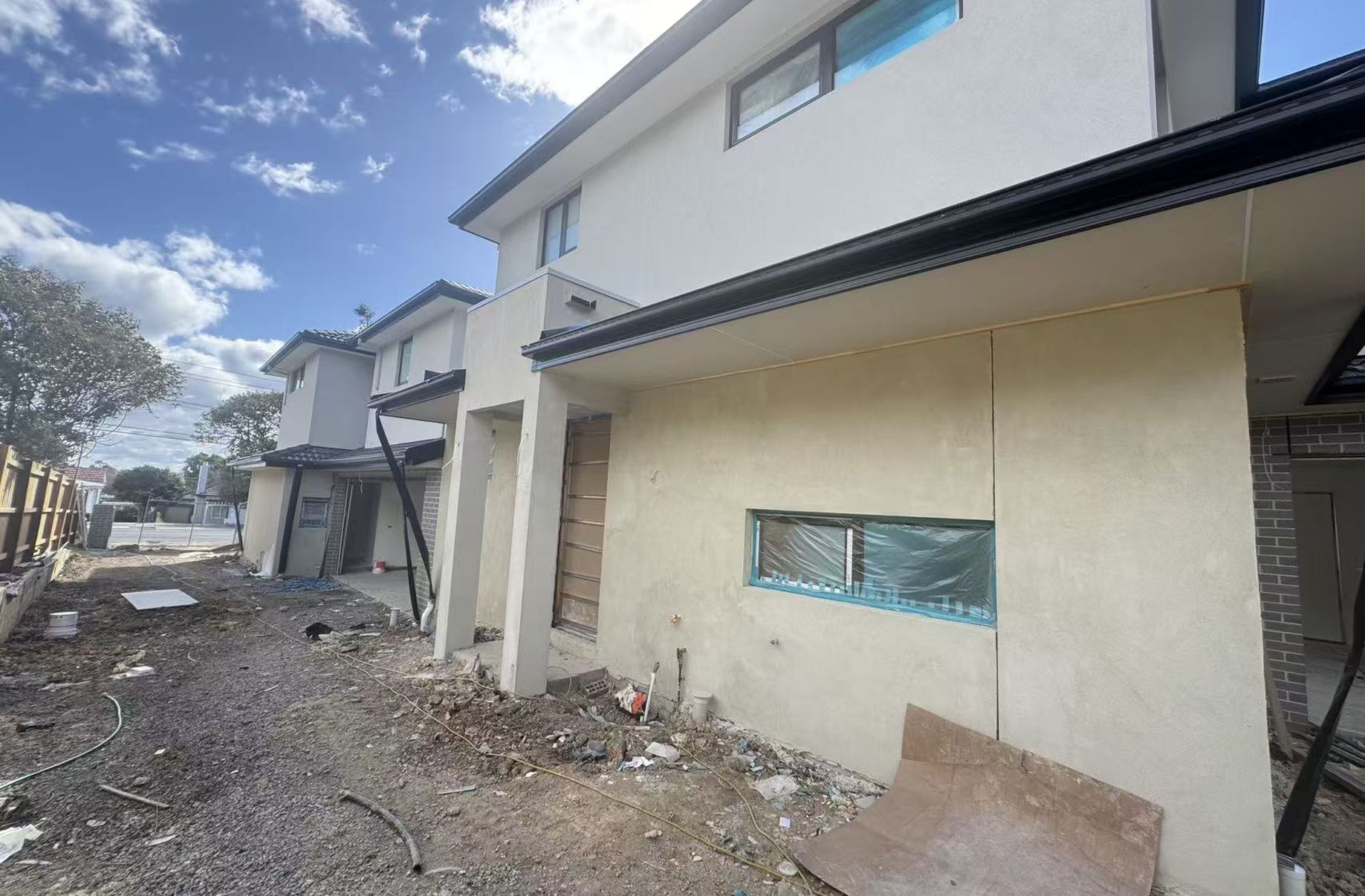 1-2 / 116 Station Street, Burwood